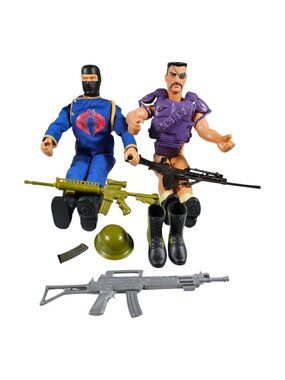 Hasbro 1992 G.I JOE 12 IN 2 DOLLS WITH ACCESSORIES VINTAGE Collectibles toys